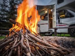 Winter-Holland-Campers-kampvuur