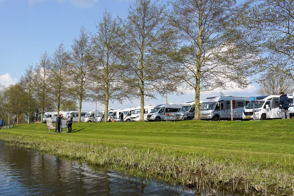 Camperplaats Jachthaven Hattum